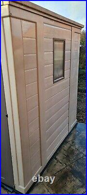 Keter 6ft X 5ft Outdoor Garden Plastic Shed, Storage Shed excellent condition